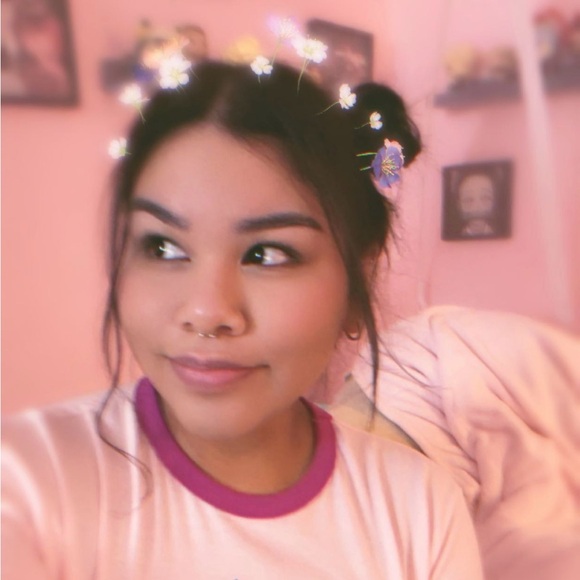 Meet your Posher, Mariah - Picture 3 of 6